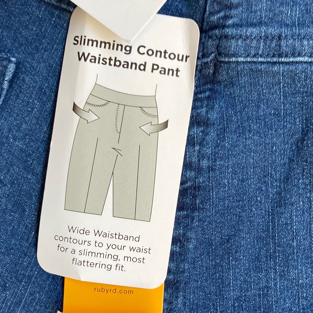 Ruby Rd. Jean Short pull on indigo denim with slimming contour waistband 24W - Picture 4 of 16